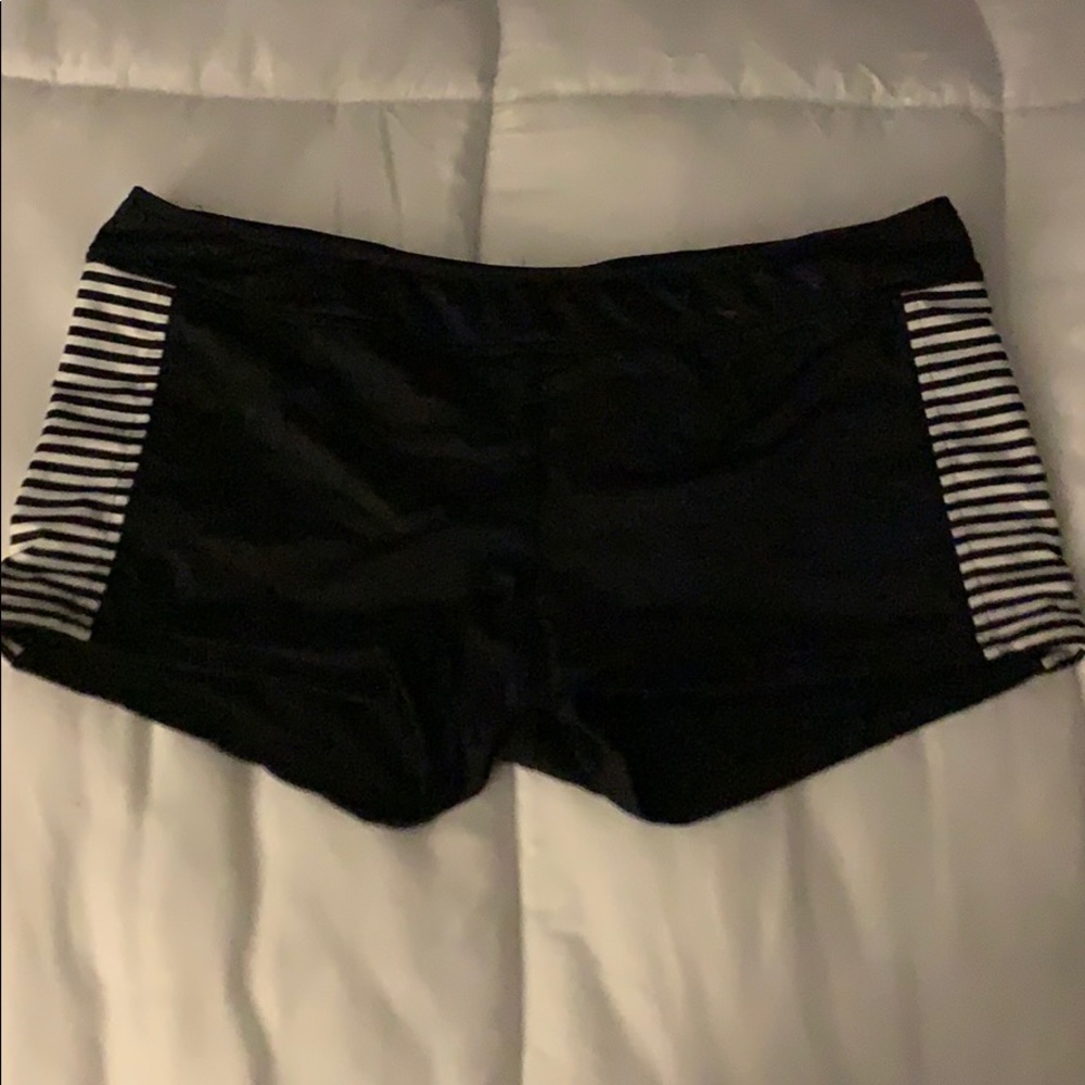 Women’s striped bathing suit swim bottoms